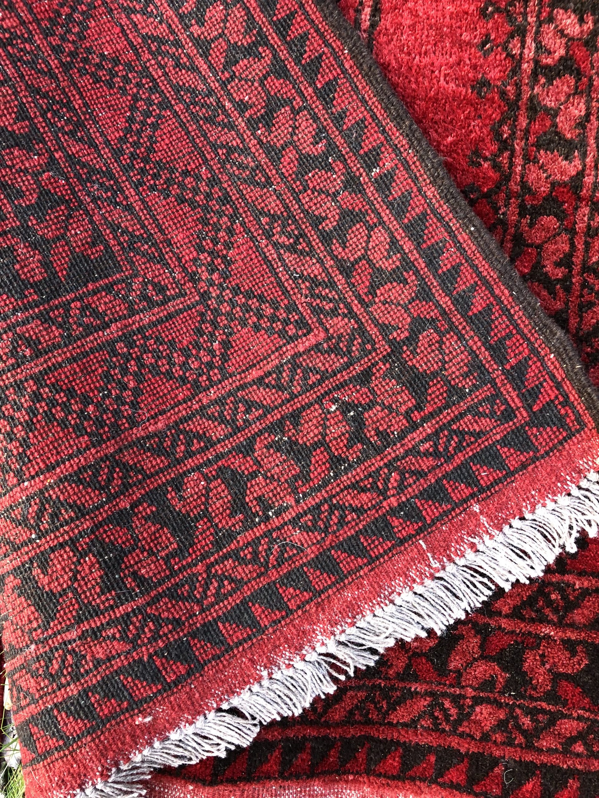 Marion Antique Shop » RUGS